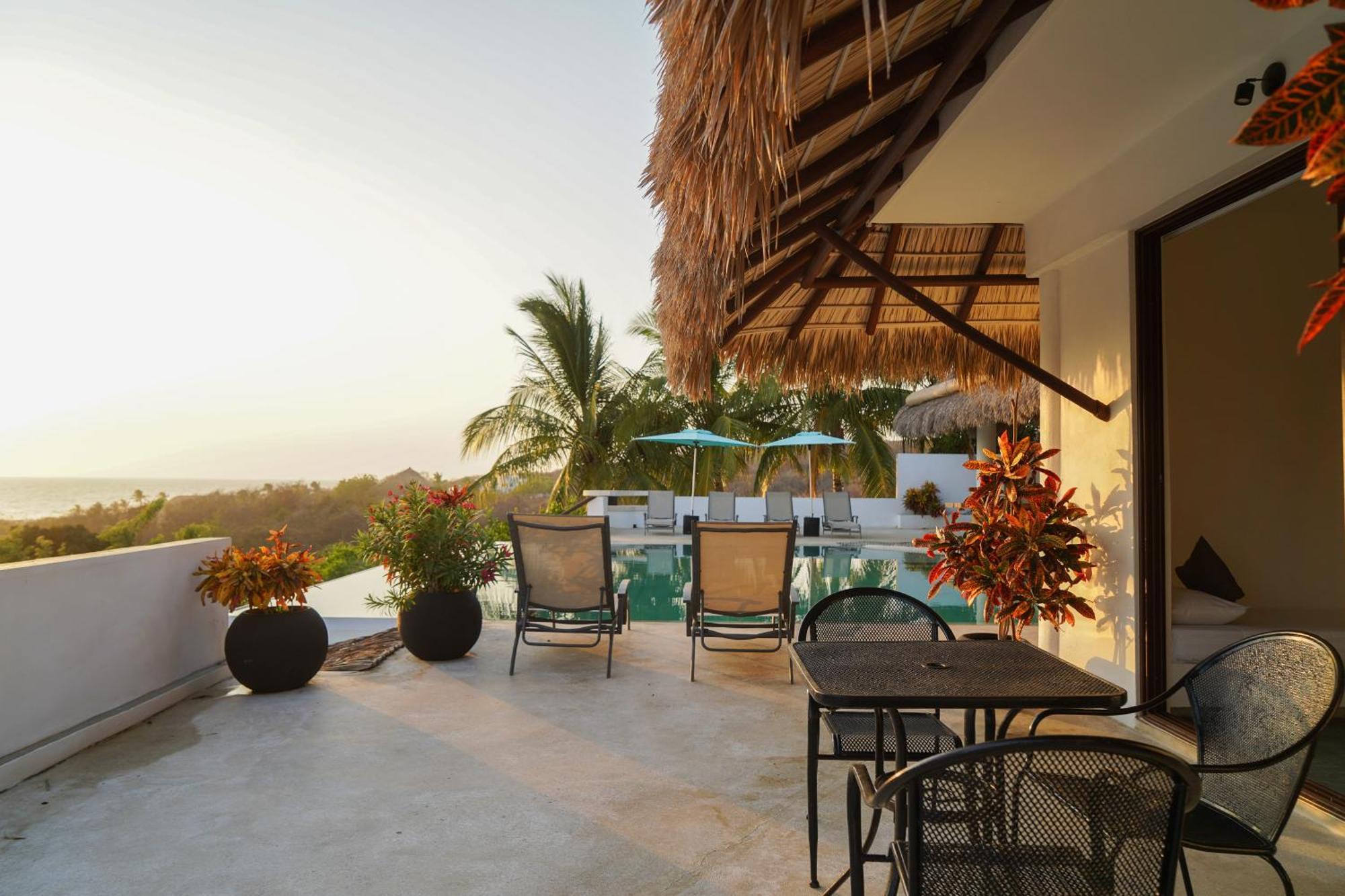 Casa Nova, Infinity Pool, Ocean View, Private Beach Acces, Starlink Puerto Escondido  Exterior photo